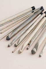 lykke driftwood crochet hook set - book - Image 1