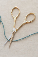 gilded yarn snips - book - Image 3
