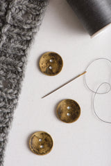 classic brass buttons - book - Image 2