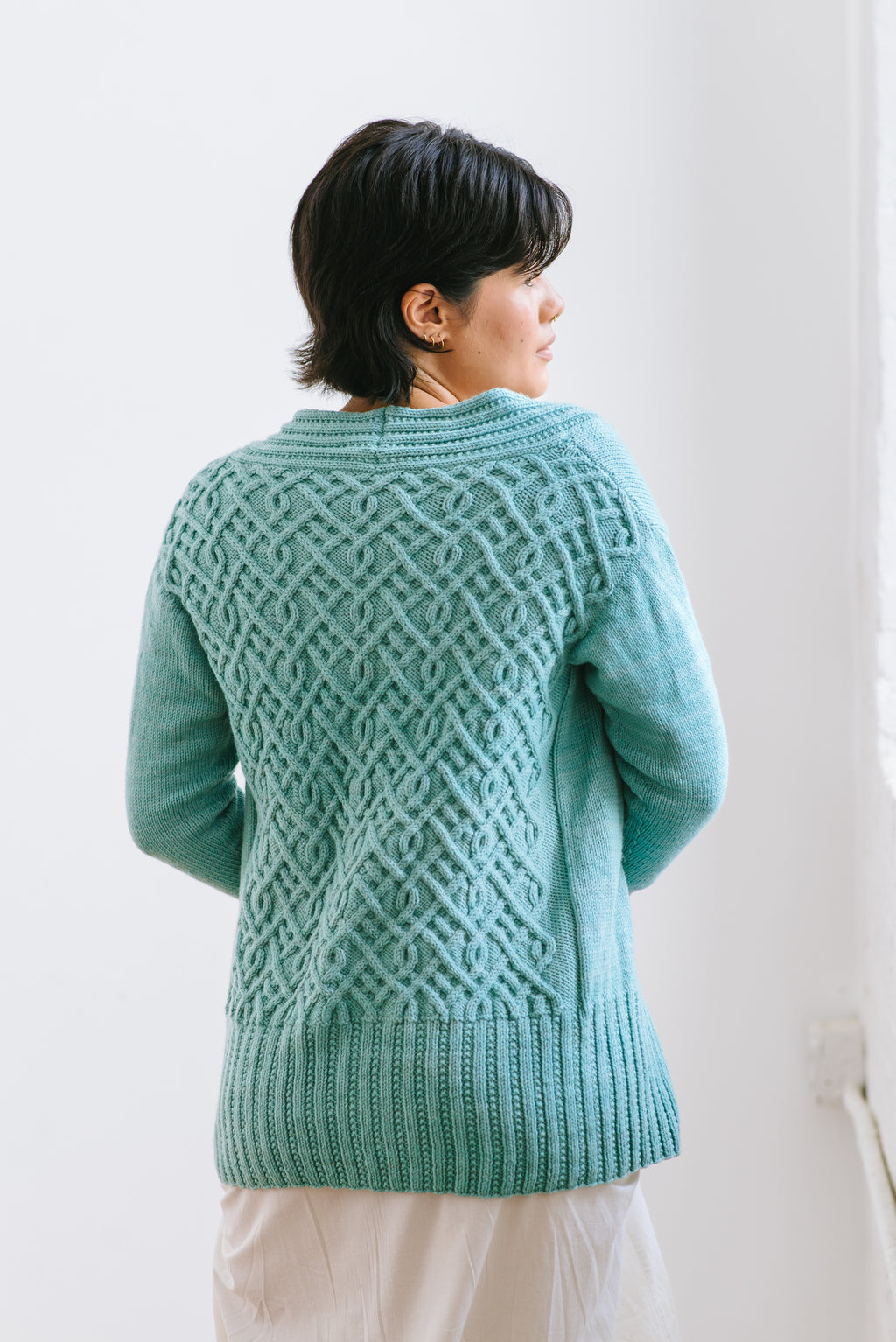Yotsukogori Cardigan Knitting Pattern by Keiko Kikuno – Quince & Co.