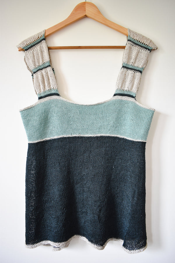 Wool, cotton and other natural yarns and pretty knitting patterns ...