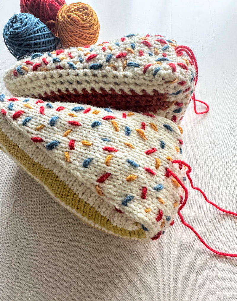 cake bag charm knit kit