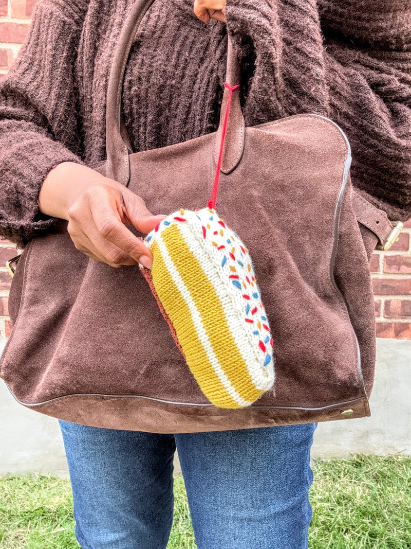 cake bag charm knit kit