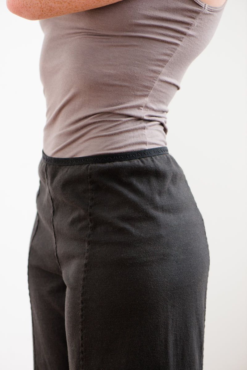 The Quince Linen Pants Are Finally Back in Stock