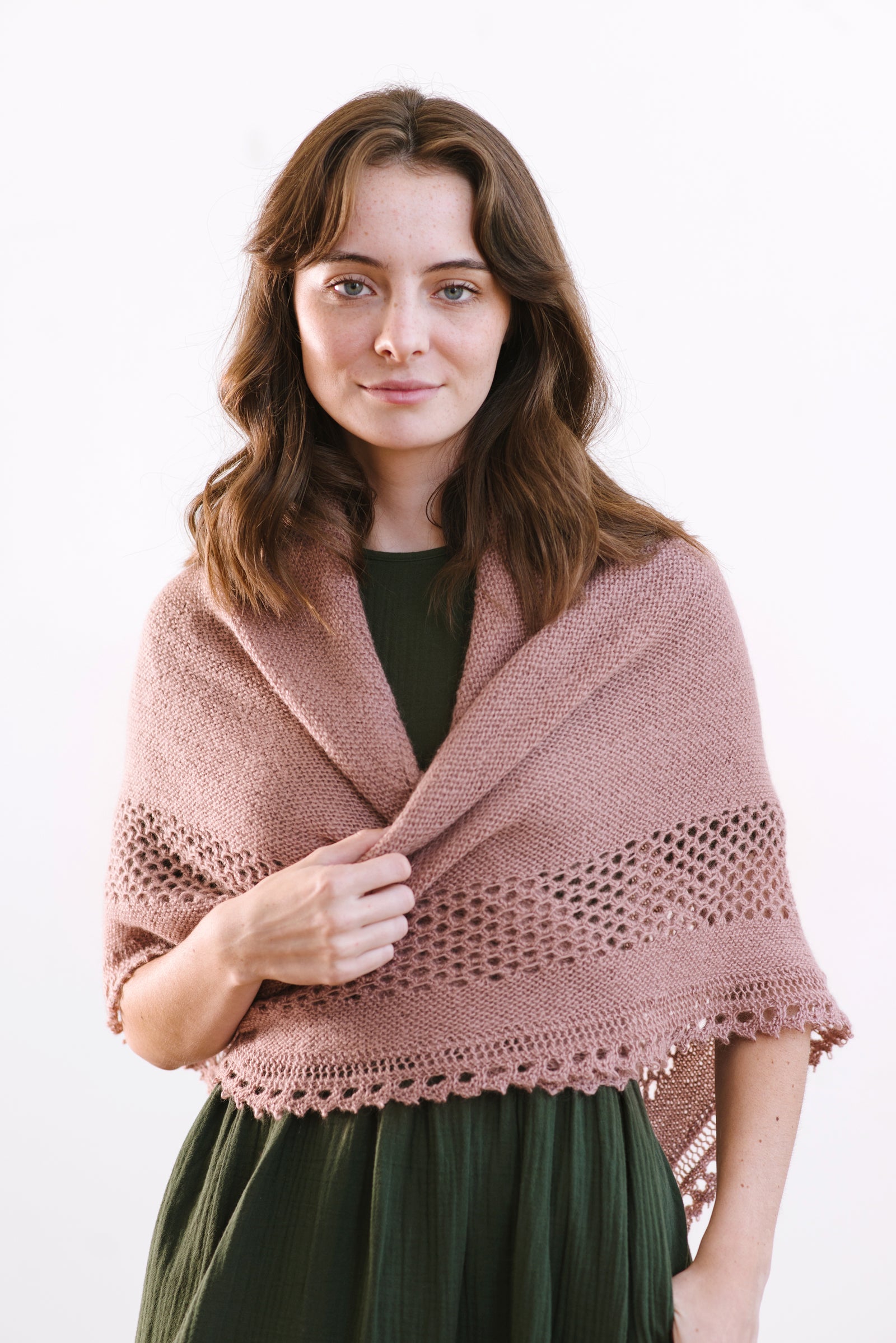 dragonfly shawl – Quince & Co.