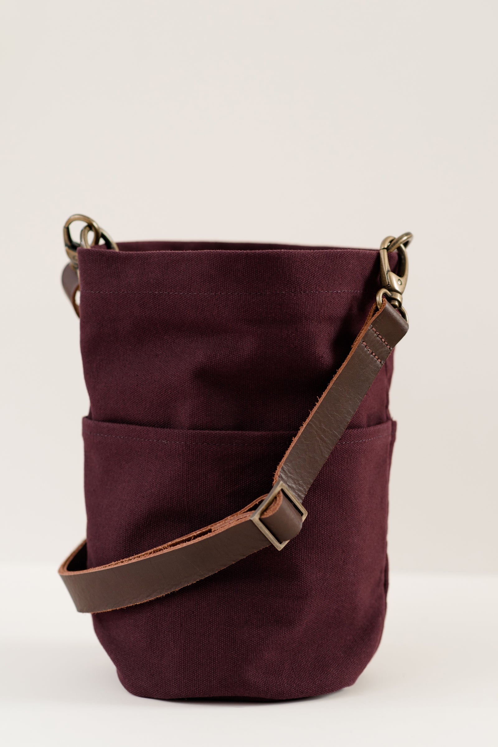 canvas bucket bag – Quince & Co.