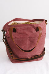 waxed canvas crossbody tote - book - Image 10