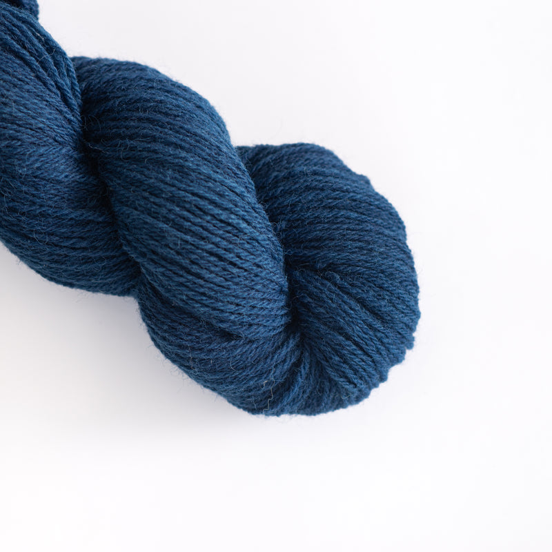 Stone Wool Color Stone Wool Dorset Sport Weight, Hand-dyed Indigo – Quince & Co.