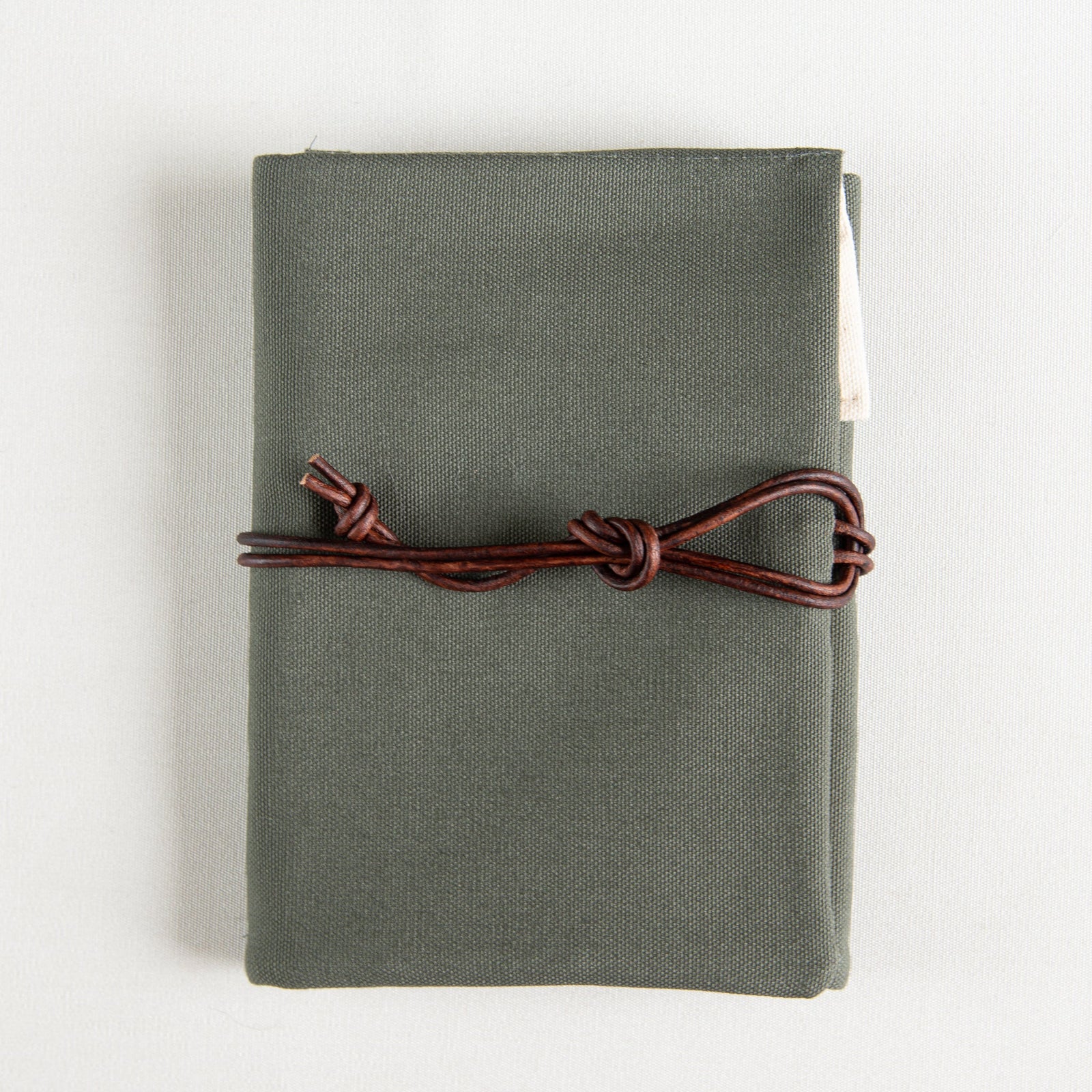 all purpose carrying case – Quince & Co