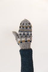 snowberry mittens - pattern - Image 1