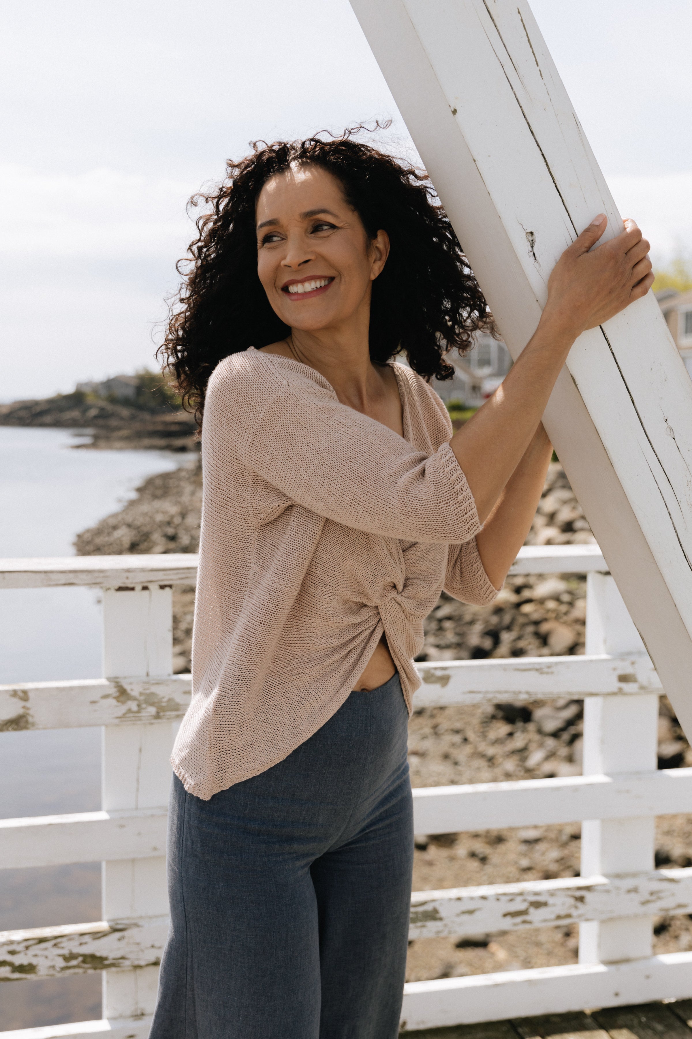 Lätta Top Knitting Pattern by Frances Othen-Wales – Quince & Co.