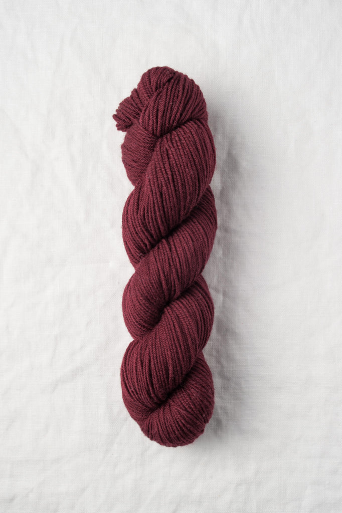 Finch Wool Yarn, Fingering Weight – Quince & Co.