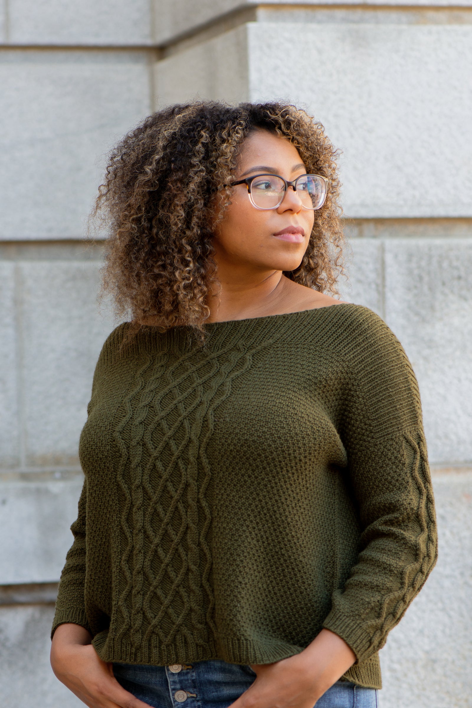 McKie Pullover Sweater Knitting Pattern by Hanna Maciejewska