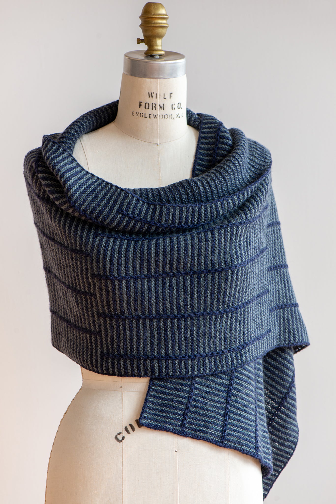 Louver Wrap Scarf Knitting Pattern by Ruth Nguyen – Quince & Co.