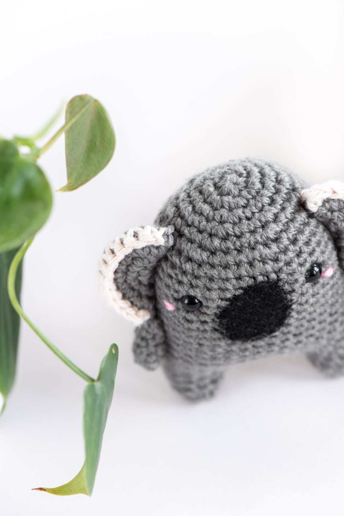 Koala Pocket Animal Crochet Pattern by Ezgi Tandogan – Quince & Co.