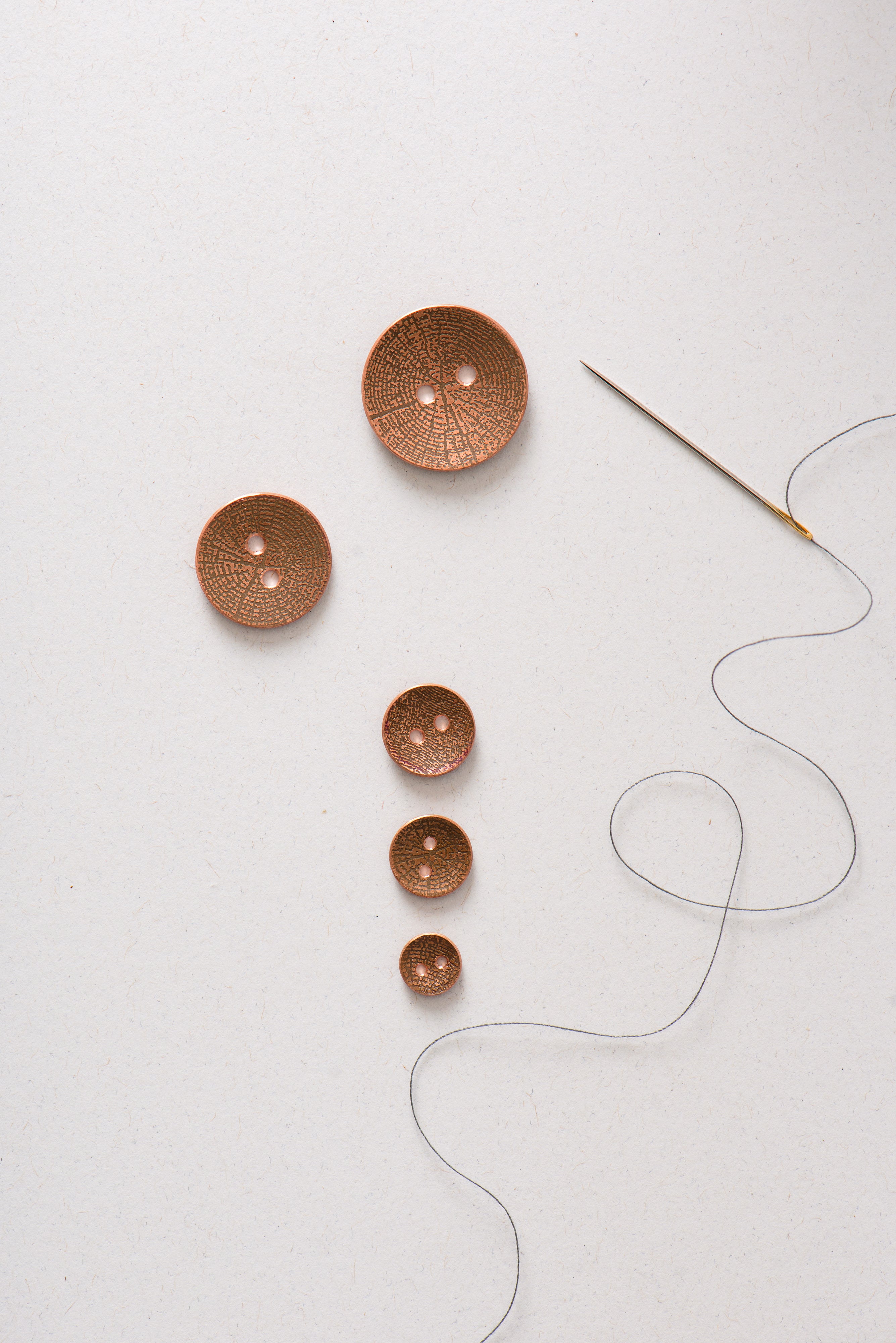 woodgrain copper buttons – Quince & Co.