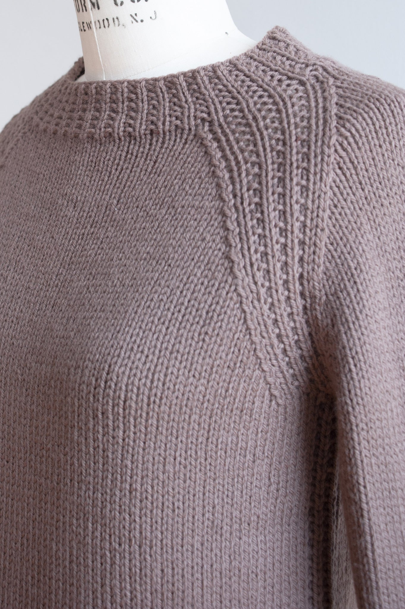 dale pullover knitting pattern – Quince & Co.