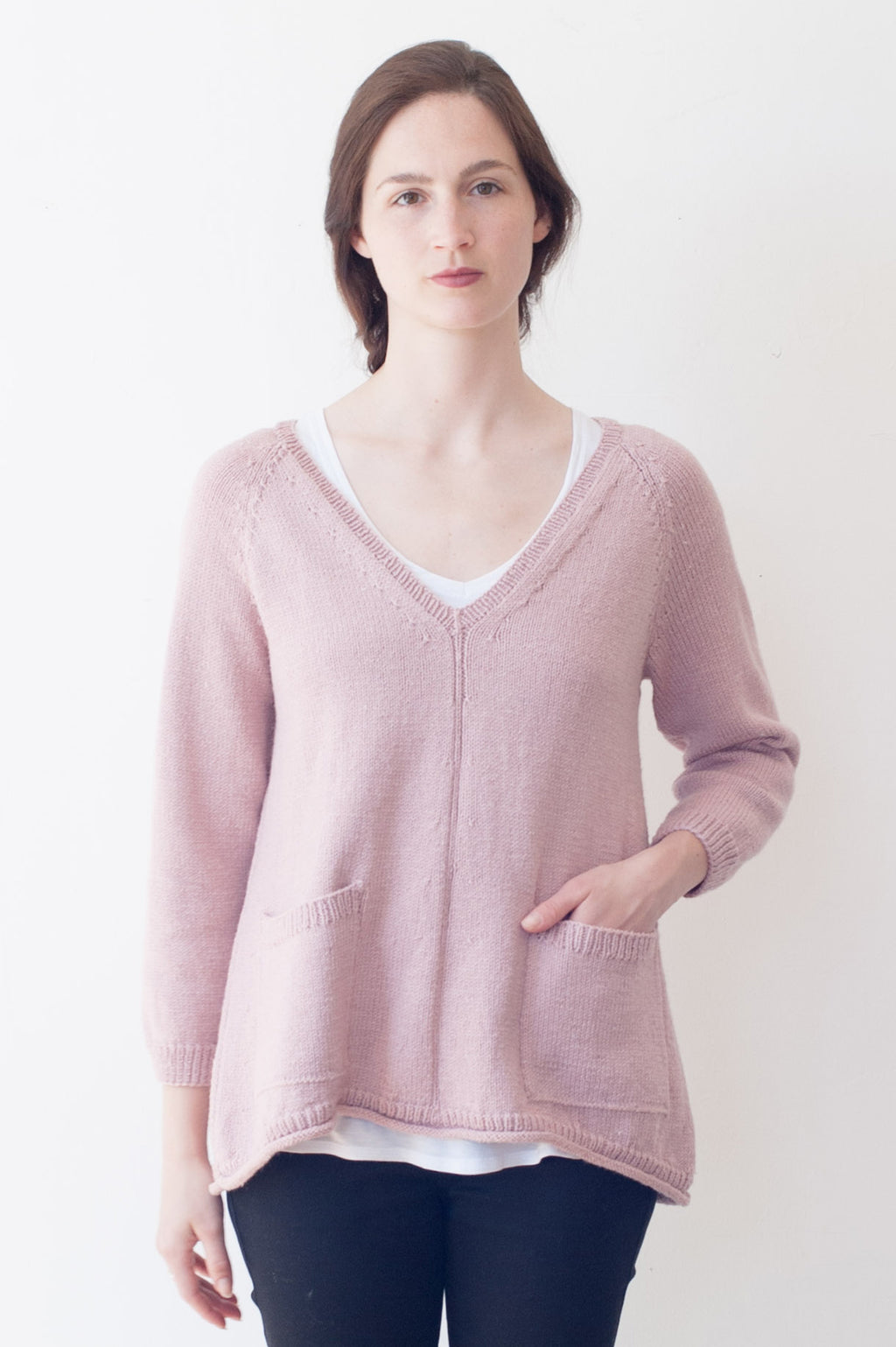 Quince Women's V-Neck Cashmere Sweater