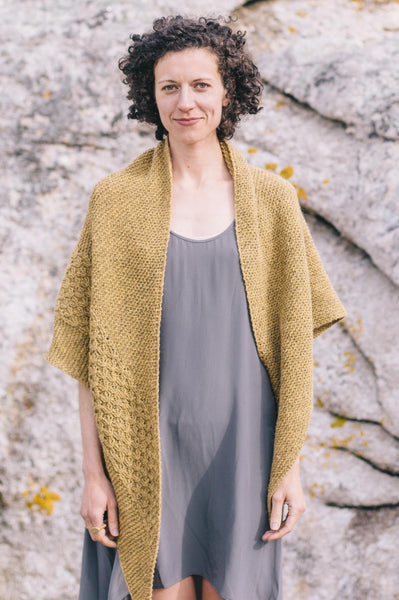 topaz shawl knitting pattern – Quince & Co.