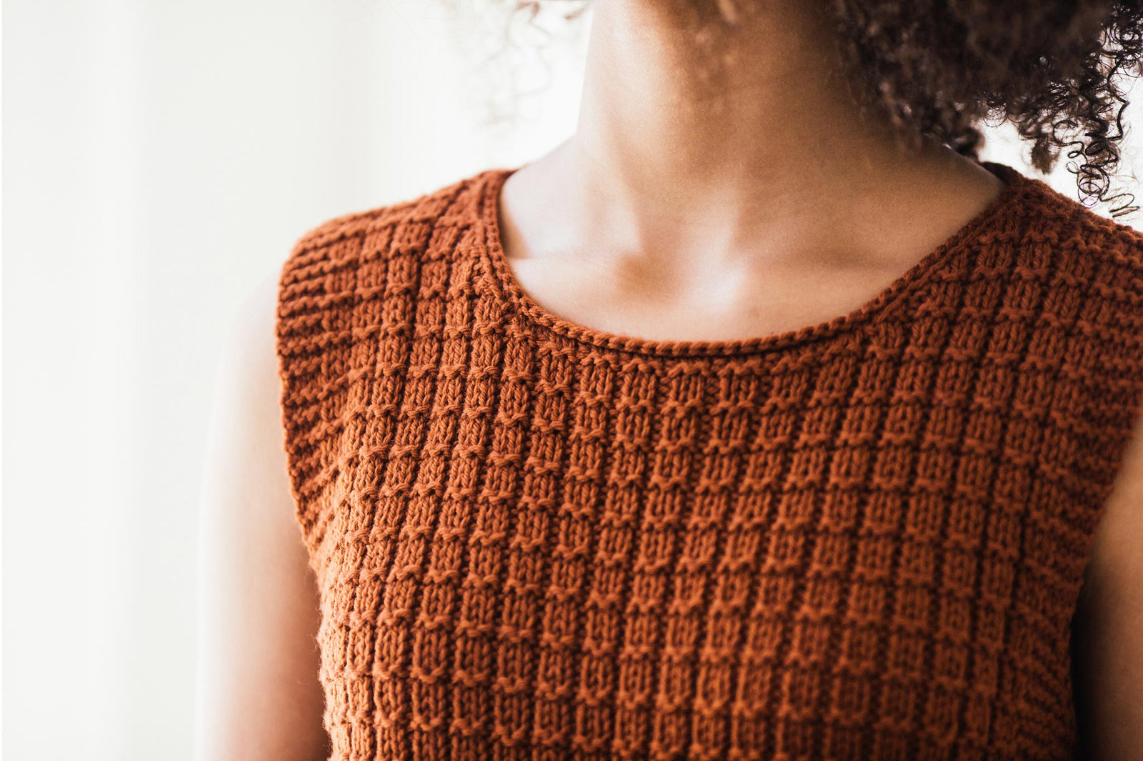massaman vest knitting pattern – Quince & Co.